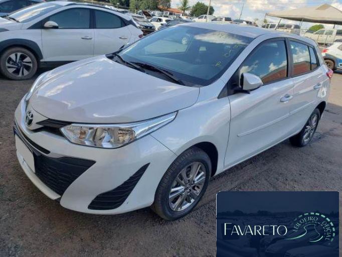 TOYOTA YARIS 21/22