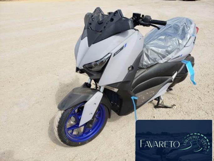 YAMAHA XMAX 22/22