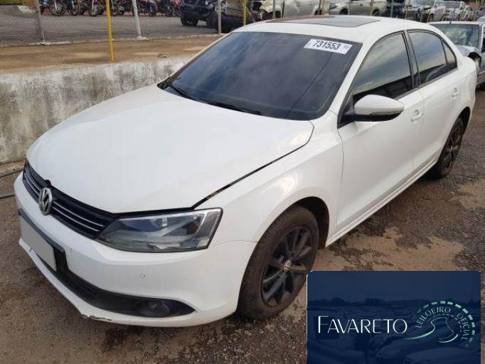 VOLKSWAGEN JETTA 13/13