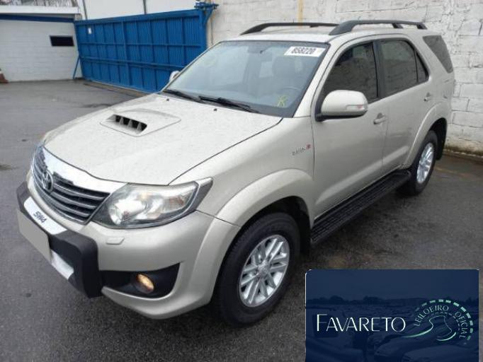 TOYOTA HILUX SW4 13/14